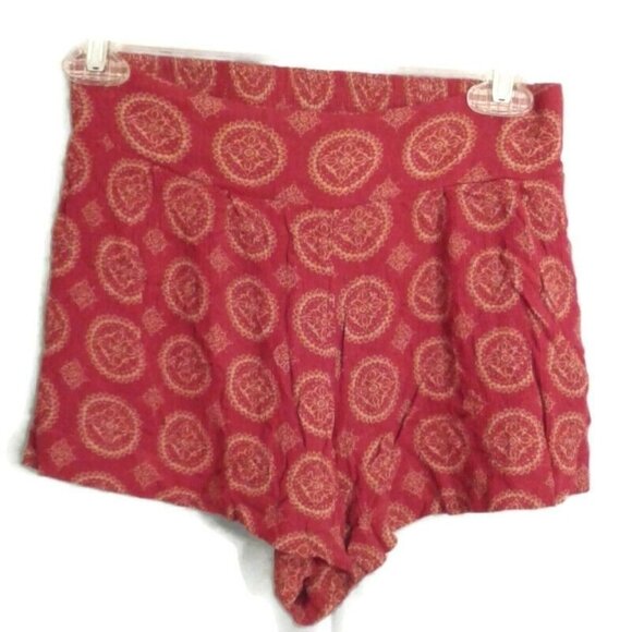 Brandy Melville One Size Shorts Red Boho Print High Waisted Crinkle Medallion - Picture 1 of 7